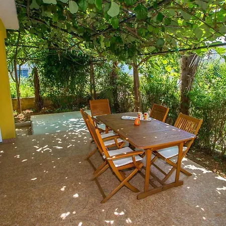 Two-bedroom In V Daire